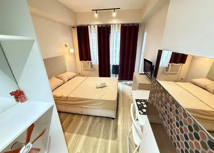 Apartment Poblacion Makati Queen Bed Wifi Ac Near Bars Manila